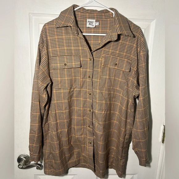 Princess Polly Willa Oversized Button Down Shirt Beige Plaid checkered Size 2. - Picture 3 of 11